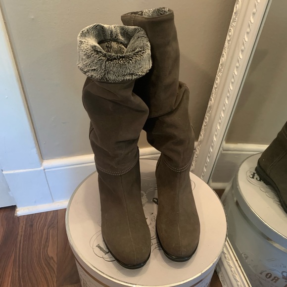 LA CANADIENNE boots - Picture 1 of 5